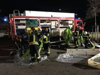 Gefahrstoff läuft aus Feuerwehr Waldshut Tiengen