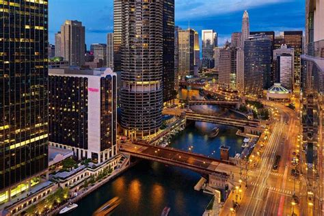 Hotels Near Chicago Riverwalk | Book from 50+ Stay Options @Best Price