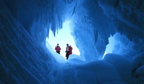 Secret caves below Antarctica's glaciers could boast new life ...