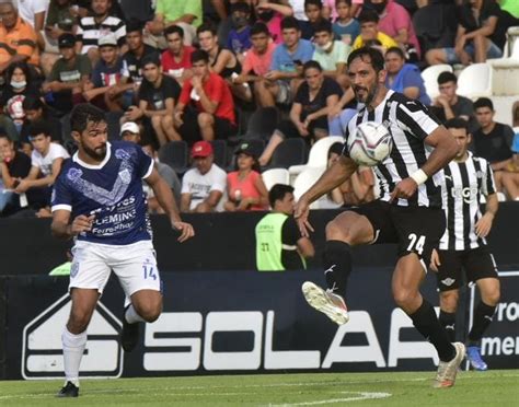 Libertad y Sportivo Ameliano juegan el primer partido de la duodécima