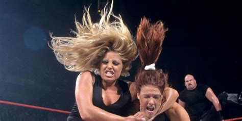 Trish Stratus Vs. Lita: 10 Things Fans Forget About Their WWE Feud