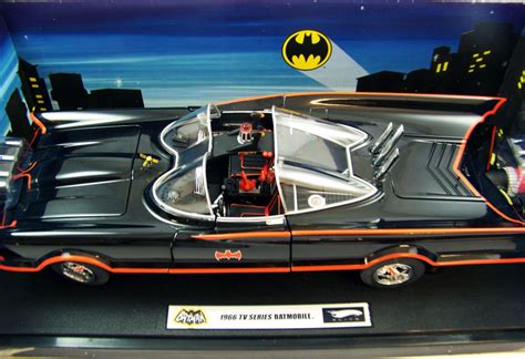 Batman Mattel Hot Wheels Elite TV Series Batmobile Scale