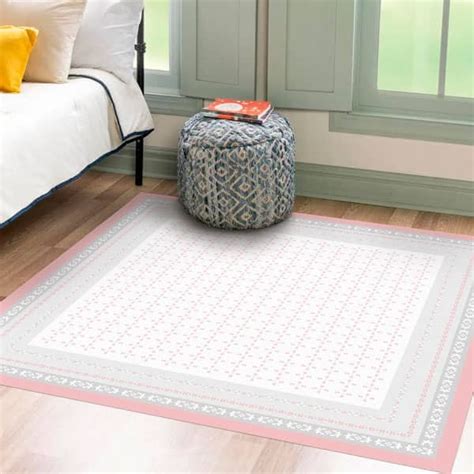 Tapis vinyle carré ornement ethnique