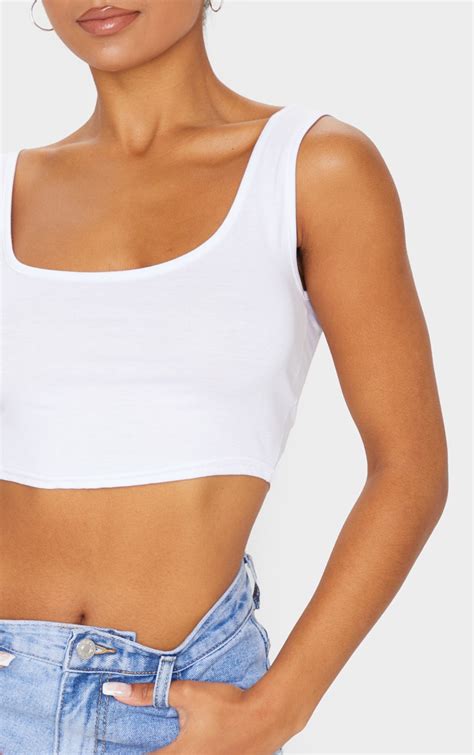 Basic White Scoop Neck Crop Top Tops Prettylittlething