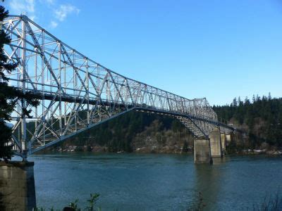 Bridge of the Gods - Hiking in Portland, Oregon and Washington