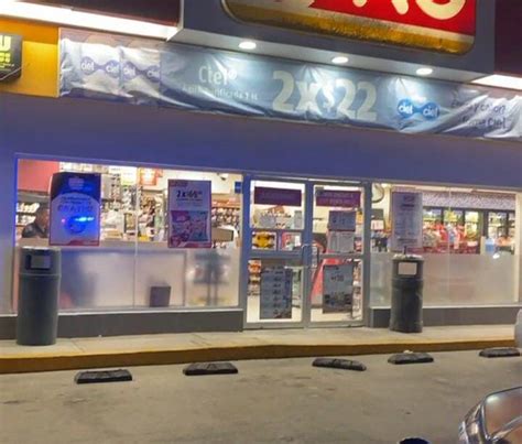 Hombre armado roba 5 mil pesos de una tienda en San José