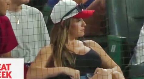 Jaw Dropping Female Fan Who Stole The Show At St Louis Cardinals Game