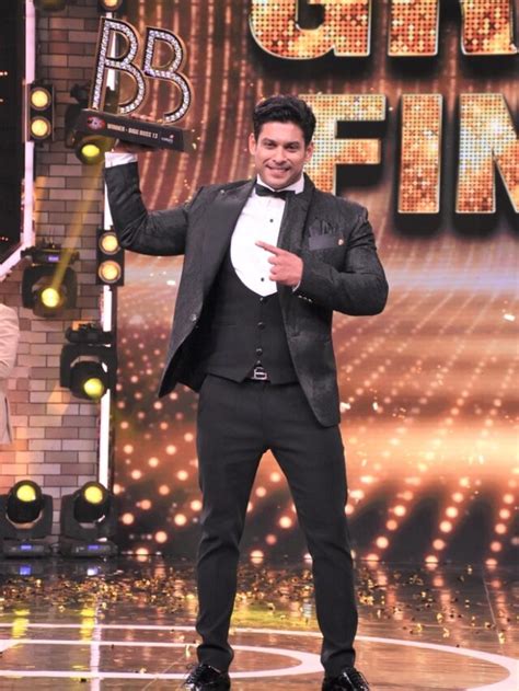 Fans Celebrate Years Of Sidharth Shuklas Historic Bigg Boss Win