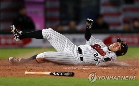 프로야구 전준우 부상 악재 ‘타격롯데 돌풍의 변수되나 아주경제