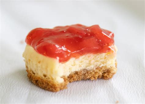 Easy Mini Cheesecakes with Strawberry Topping - Small Town Scratch