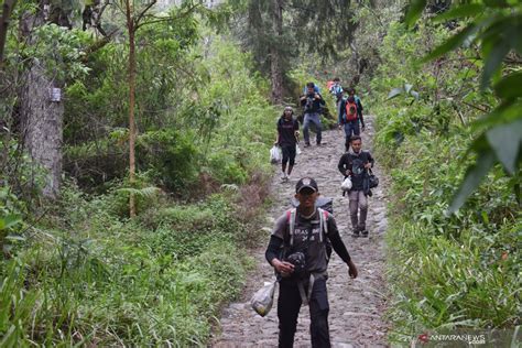 Jalur Pendakian Gunung Lawu Kembali Dibuka ANTARA News Jawa Timur