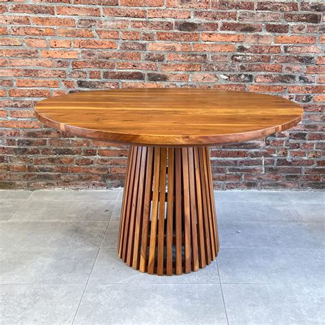 Mesa De Comedor Redonda Madera Teca Modelo Bosque Muebles El Herrero