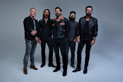 Old Dominion S Memory Lane Features Veteran Band S Best Crossover