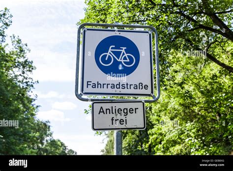 Panneau De Signalisation Allemand Banque De Photographies Et Dimages