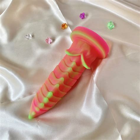 Silicone Suction Cup Dildo Huge Dildo Fantasy Dragon Dildo Sex Toy