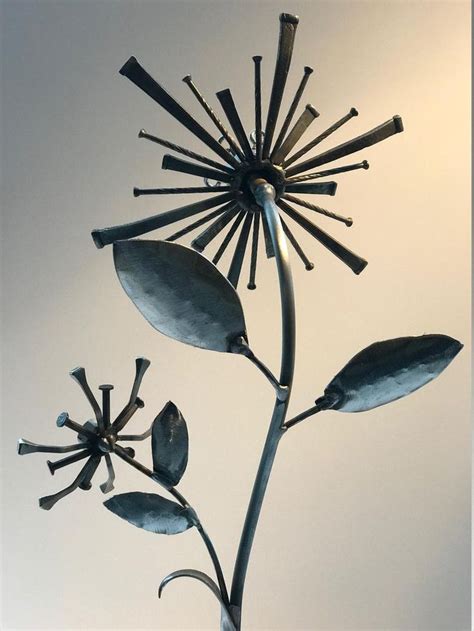 Welded Metal Flower Sculpture Etsy Flower Sculptures Metal Flowers