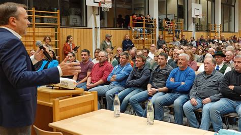 Infoabend In Reichling Landrat Thomas Eichinger Im Kreuzfeuer