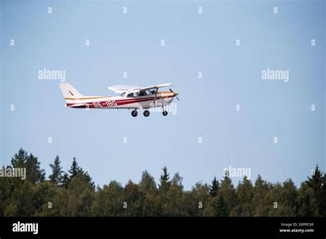 Cessna skyhawk ii flugzeug Fotos und Bildmaterial in hoher Auflösung