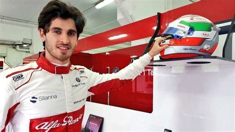 Officiel Antonio Giovinazzi Pilote Officiel Sauber En F