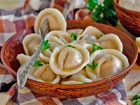 Как приготовить домашние пельмени – простой и быстрый рецепт