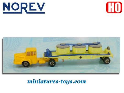 Le Tracteur Unic Zu Et Sa Semi Containers A Ciment Miniature Norev