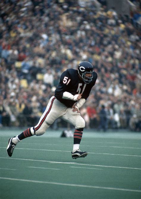 Dick Butkus, legendary Chicago Bears linebacker, dies at 80 - ABC News