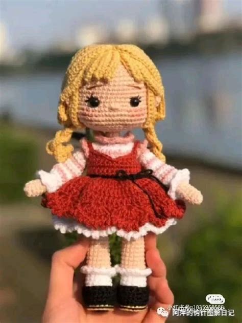 Ghim của Flor trên amigurumi trong 2024 Búp bê Mẫu thêu móc Tuần lộc