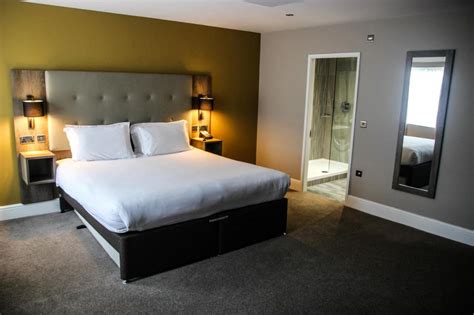 Crabwall Manor Hotel & Spa Deals & Reviews, Chester | LateRooms.com