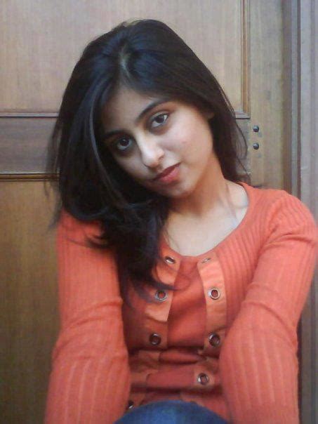 Boobs Pic 32 Size Desi Indian Girls Selfshot At Home