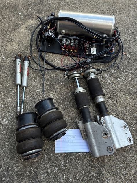 Kentucky Air Suspension Setups 2000 Each Both Negotiable 2015