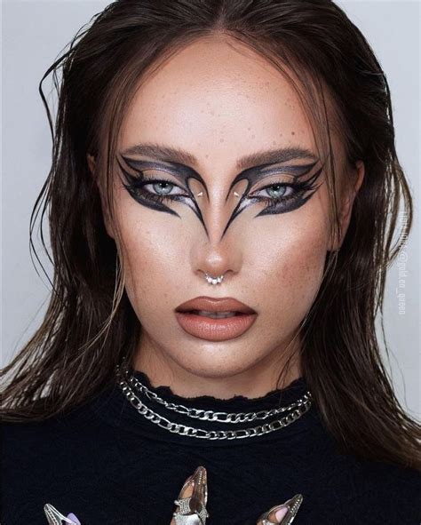 Face Art Makeup Edgy Makeup Makeup Eye Looks No Eyeliner Makeup