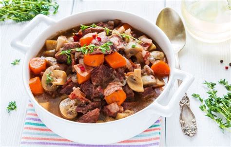 Boeuf Bourguignon Une Recette Authentique Au Vin Rouge De Bourgogne