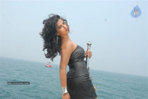 Sharmila Mandre New Hot Stills Photo 64 Of 69