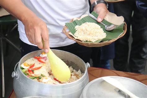 Rekomendasi Wisata Kuliner Malam Di Banyuwangi Yang Lezat Kumparan