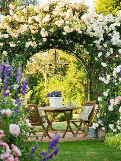 6 Gorgeous Garden Arches and What to Plant on Them - homeyou