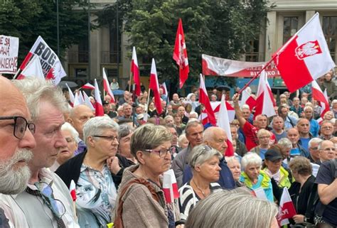 Katowice protest w obronie ks Michała Olszewskiego RadioMaryja pl