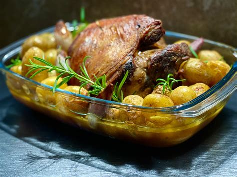 Langsam Gegarte Lammkeule Aus Dem Backofen Zum Griechen Stollberg