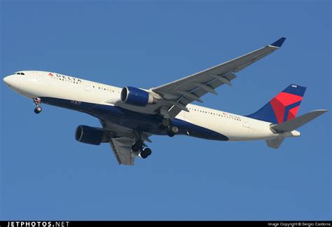 N860NW Airbus A330 223 Delta Air Lines Sergio Cardona JetPhotos