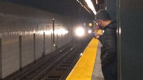 Brighton Beach Bound R B Train Via The F Line At Th Street Th