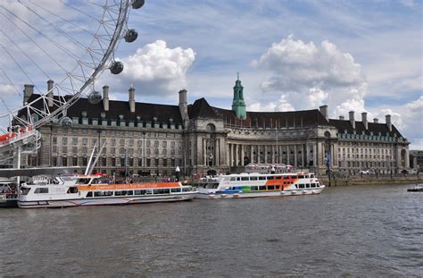 Sean's London Olympic Blog: Thames River cruise (south shore)