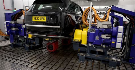 JLR opens UK EV test facility as it gears up for electric cars | Reuters