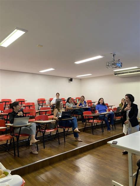 Programa De P S Gradua O Em Enfermagem Promoveu Palestras Em