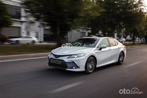 Giá xe Toyota Camry 2024 lăn bánh mới nhất và tin khuyến mãi 2 2024