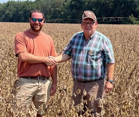 World Record Soybean Crop Yields 206 Bushels Per Acre Frank J Buchman