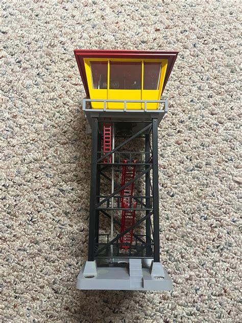 Lionel 6 2318 O Scale Operating Control Tower Works Ebay