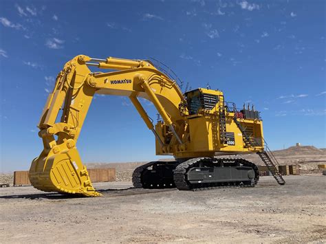 Komatsu PC5500-11 excavators log nearly eight million hours - Rock to ...