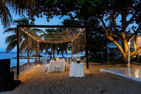 Find Beach Wedding Venues Near You - WeddingWire