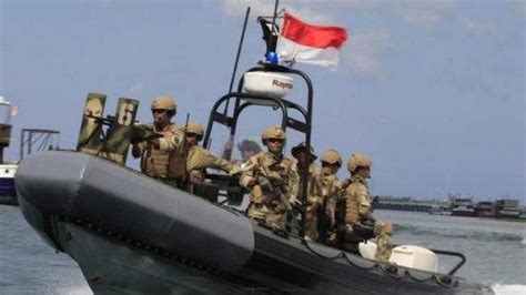 Petentang Petenteng Di Laut Indonesia Kapal Malaysia Cuma Dibentak TNI