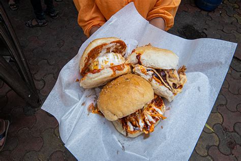 Head To Jugaadi Adda For Mumbai S Yummiest Vada Pavs Curly Tales