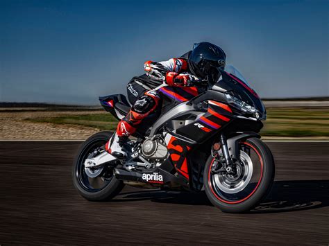 Aprilia Rs Vs Kawasaki Ninja Is There A New Sub Cc